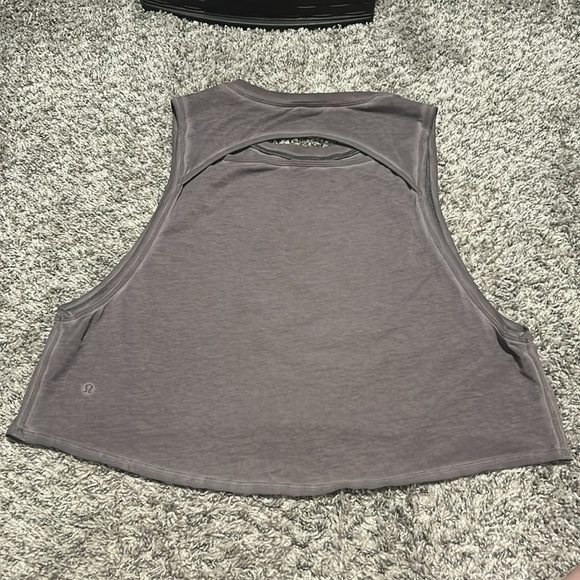 Lululemon Cut Back Muscle Tank Washed Lunar Rock - Picture 5 of 5